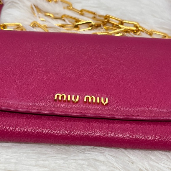 Miu Miu wallet on chain Peonia Pink leather - Picture 3 of 12
